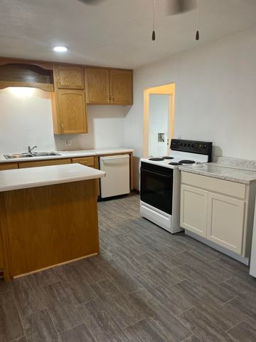 2809 W Nichols Street, Springfield, MO 65803