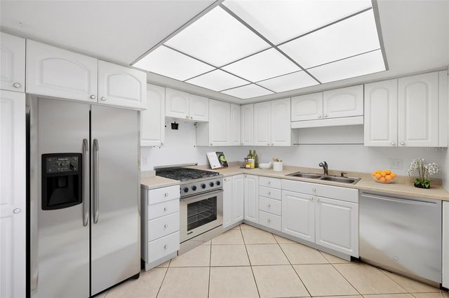 5108 BRITTANY DRIVE S 903, St Petersburg, FL 33715