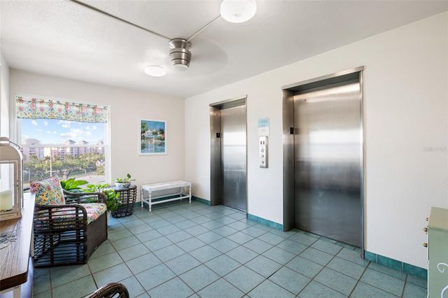 5108 BRITTANY DRIVE S 903, St Petersburg, FL 33715