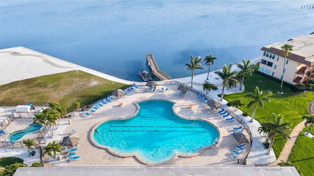 5108 BRITTANY DRIVE S 903, St Petersburg, FL 33715