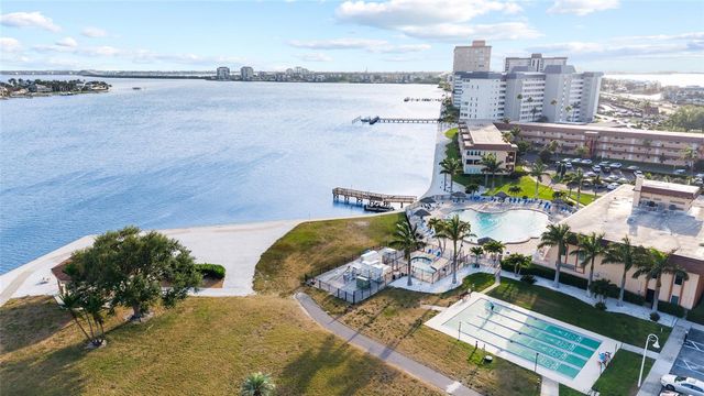 5108 BRITTANY DRIVE S 903, St Petersburg, FL 33715