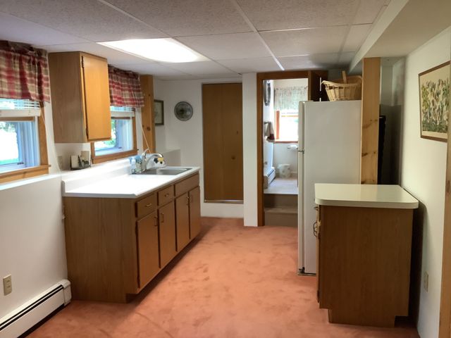 385 E County Rd, Rutland, MA 01543