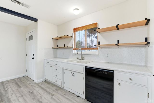 10139 David Street, Hanford, CA 93230