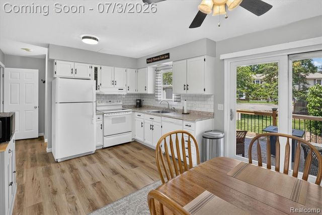 13274 Lake Point Boulevard, Belleville, MI 48111