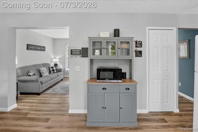 13274 Lake Point Boulevard, Belleville, MI 48111