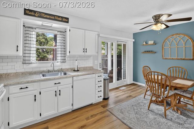 13274 Lake Point Boulevard, Belleville, MI 48111