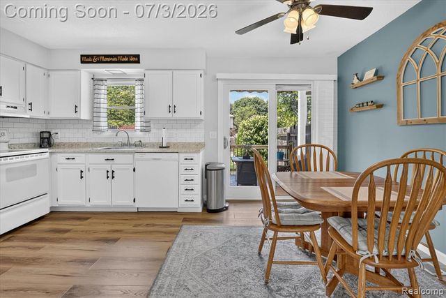 13274 Lake Point Boulevard, Belleville, MI 48111