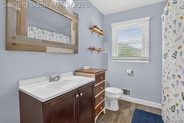 13274 Lake Point Boulevard, Belleville, MI 48111