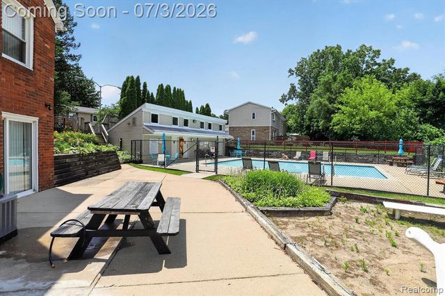 13274 Lake Point Boulevard, Belleville, MI 48111