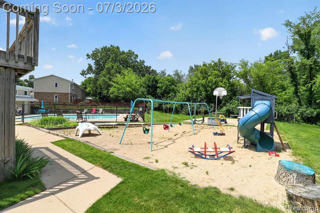 13274 Lake Point Boulevard, Belleville, MI 48111