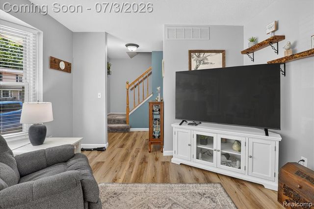 13274 Lake Point Boulevard, Belleville, MI 48111