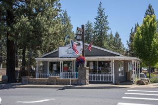 391 W Cascade Avenue, Sisters, OR 97759