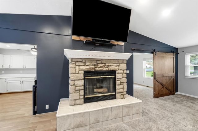 6821 Rackview Road, Green Twp, OH 45248