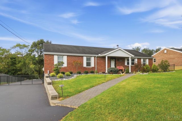6821 Rackview Road, Green Twp, OH 45248