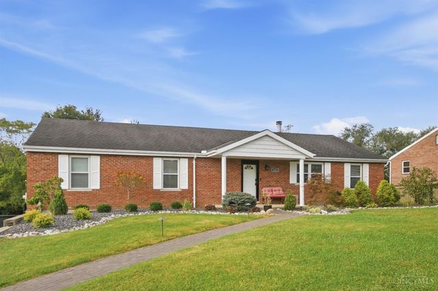 6821 Rackview Road, Green Twp, OH 45248