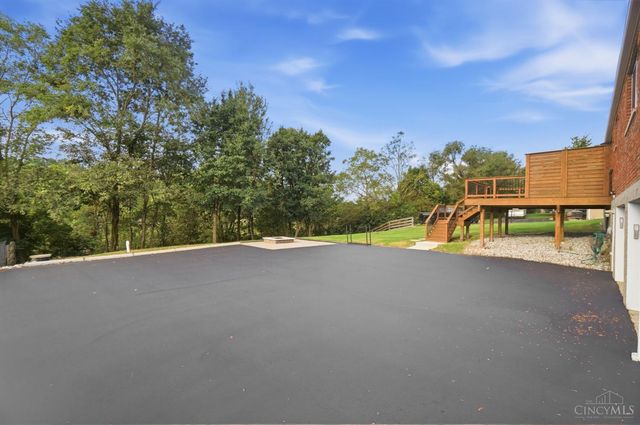 6821 Rackview Road, Green Twp, OH 45248