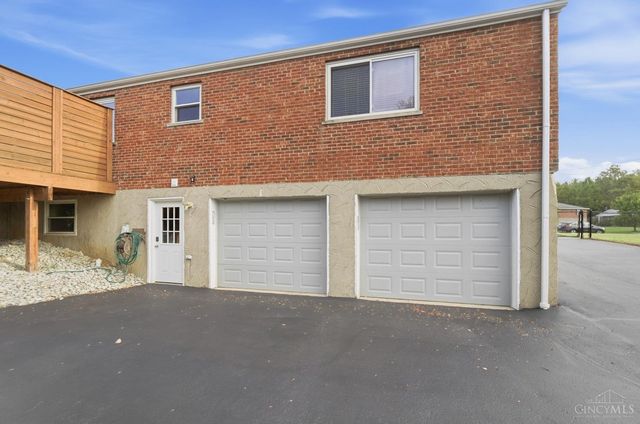 6821 Rackview Road, Green Twp, OH 45248