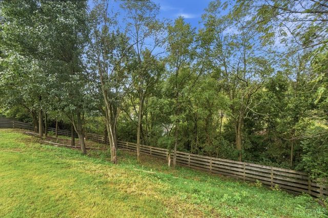 6821 Rackview Road, Green Twp, OH 45248