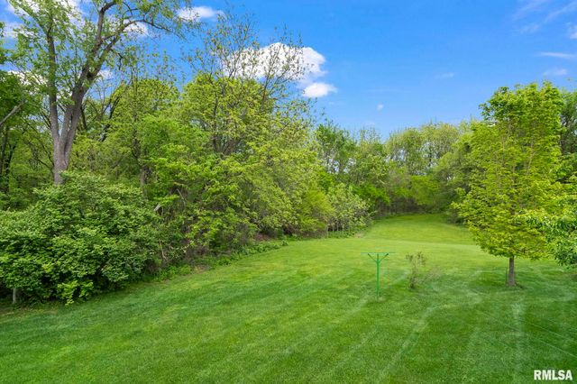 3305 Cash River Road, Springfield, IL 62711