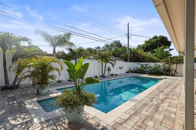 1471 SAN ROY DRIVE, Dunedin, FL 34698