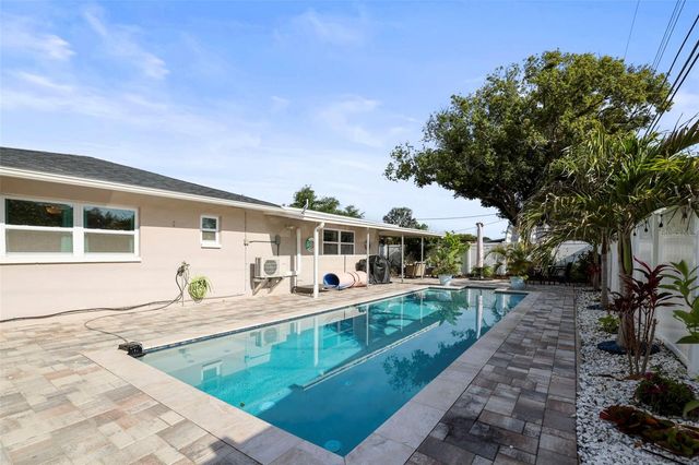 1471 SAN ROY DRIVE, Dunedin, FL 34698