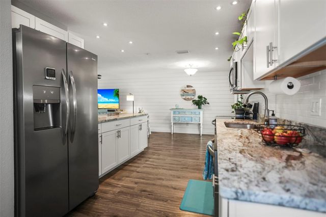 1471 SAN ROY DRIVE, Dunedin, FL 34698