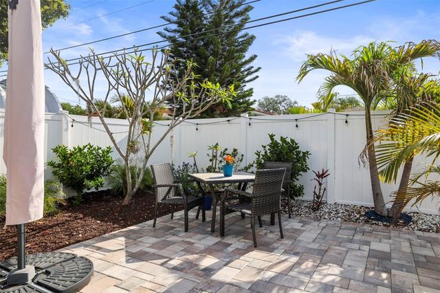 1471 SAN ROY DRIVE, Dunedin, FL 34698