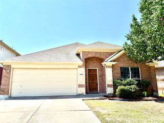 10028 Voss Avenue, Fort Worth, TX 76244