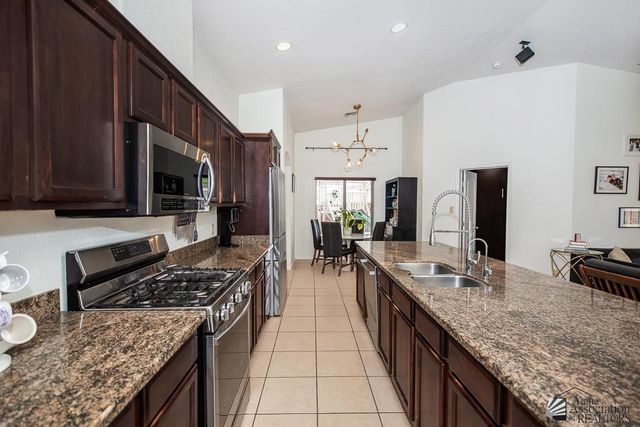 10292 S Galaxy Ave, Yuma, AZ 85367