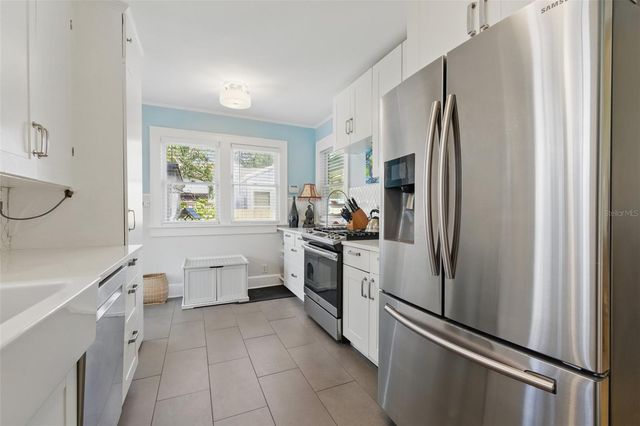 2251 8TH AVENUE N, St Petersburg, FL 33713