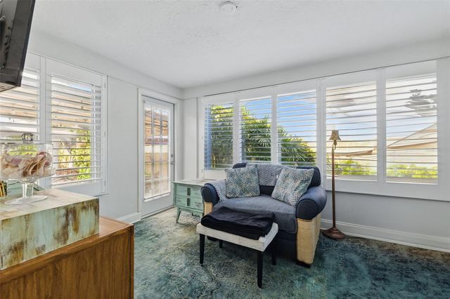 2251 8TH AVENUE N, St Petersburg, FL 33713
