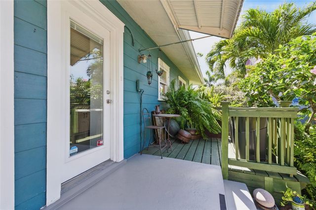 2251 8TH AVENUE N, St Petersburg, FL 33713