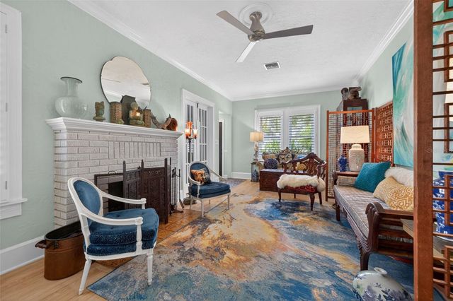 2251 8TH AVENUE N, St Petersburg, FL 33713