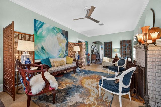 2251 8TH AVENUE N, St Petersburg, FL 33713
