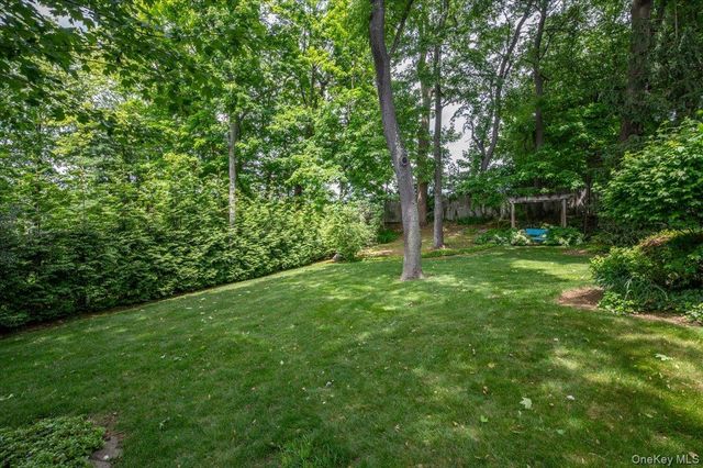 35 Mount Joy Avenue, Scarsdale, NY 10583