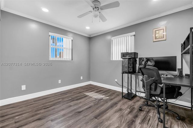 841 NE 59th St, Oakland Park, FL 33334