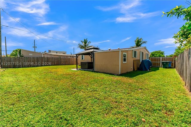841 NE 59th St, Oakland Park, FL 33334
