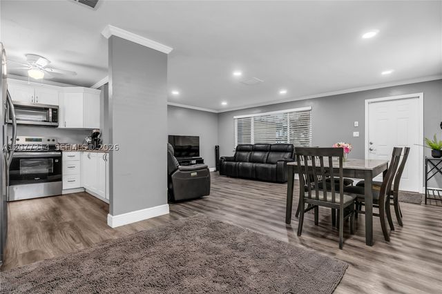 841 NE 59th St, Oakland Park, FL 33334