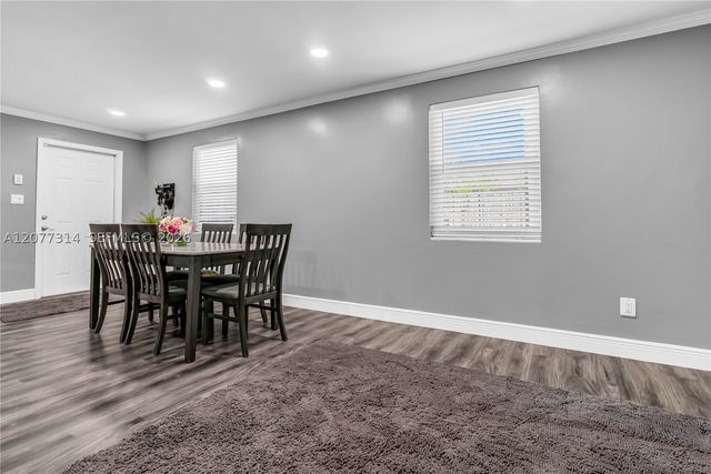 841 NE 59th St, Oakland Park, FL 33334