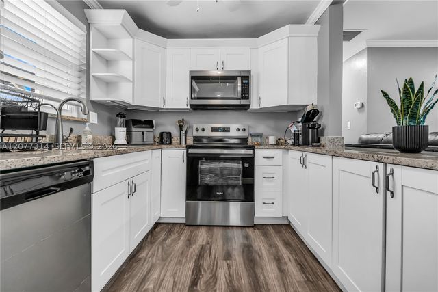 841 NE 59th St, Oakland Park, FL 33334