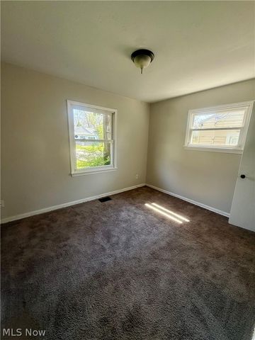 4816 E 173rd Street, Cleveland, OH 44128