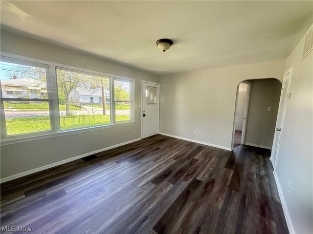 4816 E 173rd Street, Cleveland, OH 44128