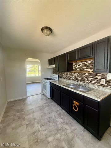 4816 E 173rd Street, Cleveland, OH 44128