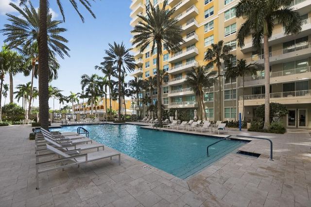 700 E Boynton Beach Boulevard 1006, Boynton Beach, FL 33435