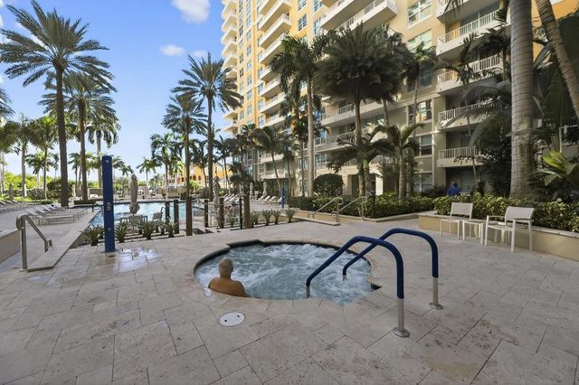 700 E Boynton Beach Boulevard 1006, Boynton Beach, FL 33435
