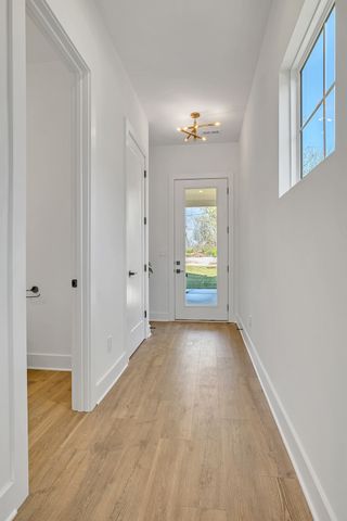 1911 Ashton Ave, Nashville, TN 37218