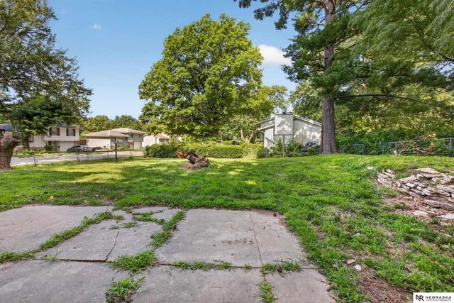 1508 N 94th Street, Omaha, NE 68114