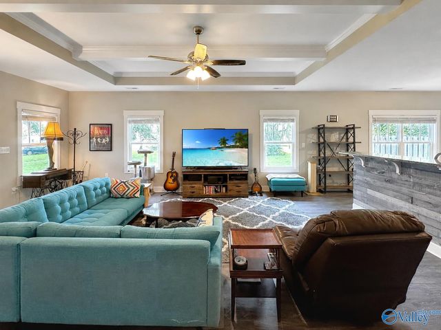 3605 7th Avenue SW, Huntsville, AL 35805