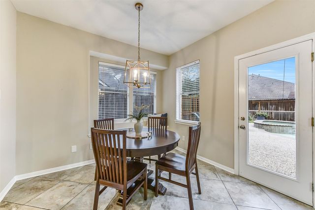 1107 Sunset Lakes Drive, Pearland, TX 77581