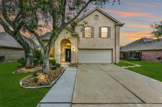 1107 Sunset Lakes Drive, Pearland, TX 77581